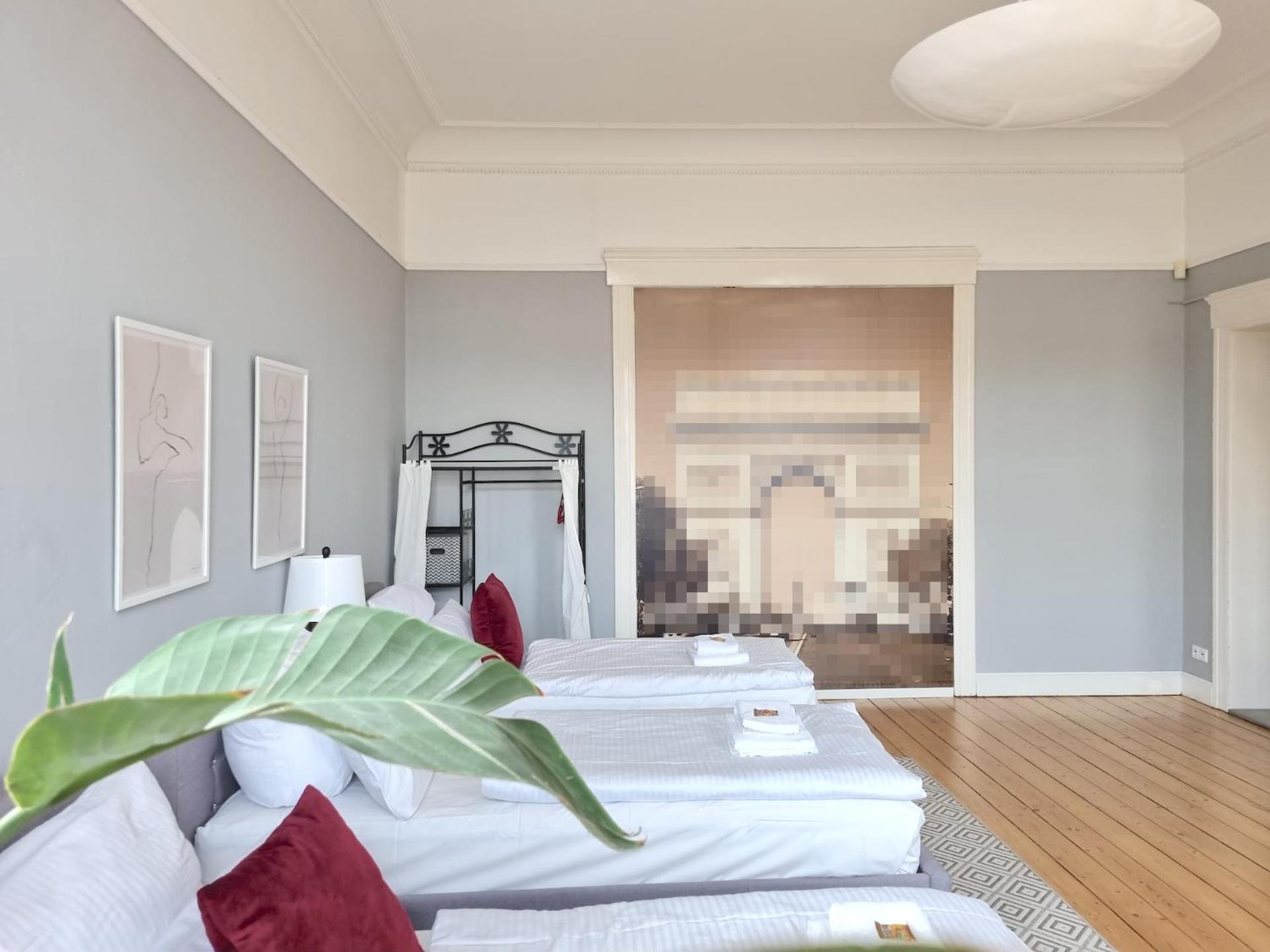 Charysma - Jugendstil Trifft Moderne, Schlafzimmer Mit Smart-Tv, Tischfussball, Darts, Parkplatz ハーメルン エクステリア 写真